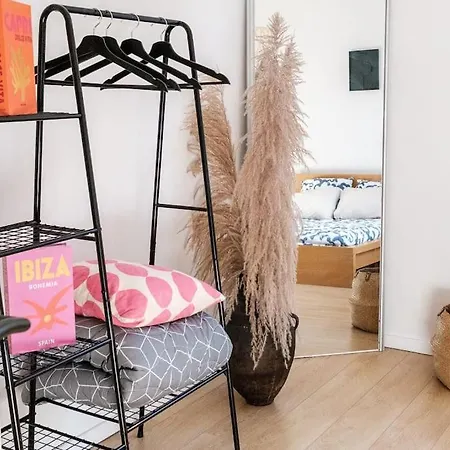 L Cosy Centre De *