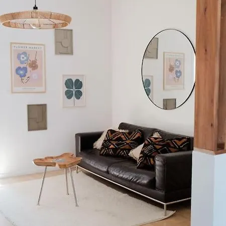 L Cosy Centre De *